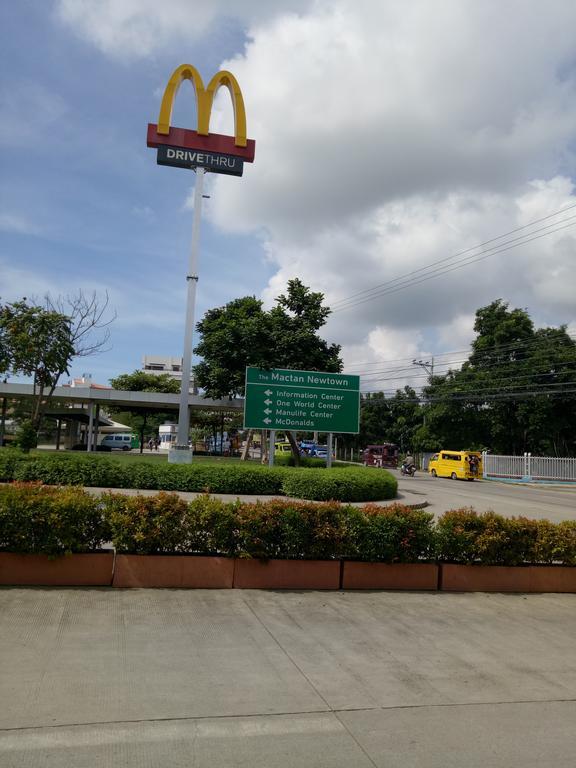 Mactan Newtown Boulevard Lapu-Lapu City Bagian luar foto